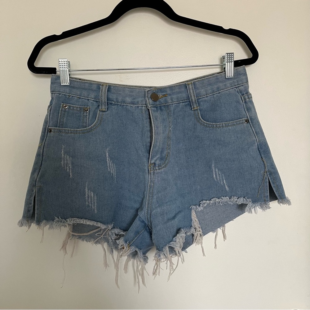 Denim Frayed Hem Women's Shorts - Light Blue